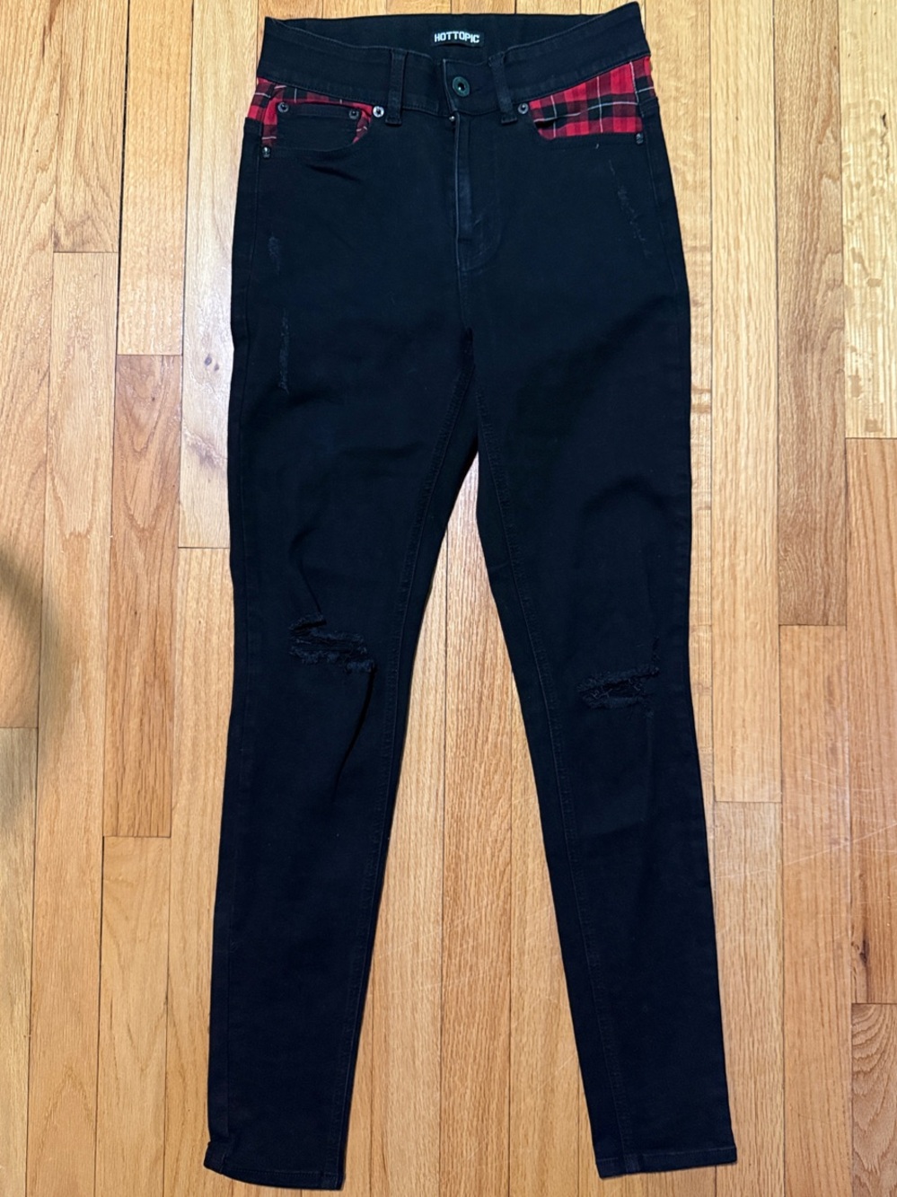 Hot Topic Black Skinny Jeans w/ Red Tartan Plaid Pocket & Back Yolk Flannel Trim